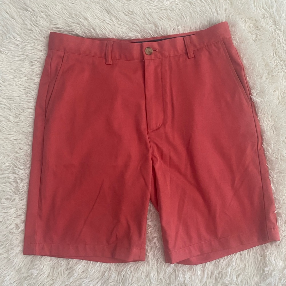 vineyard Vines Links Performance pink shorts